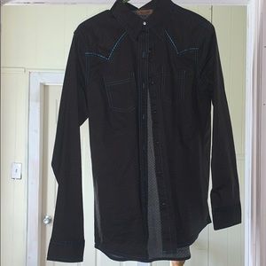 Wrangler women’s long sleeve button down shirt